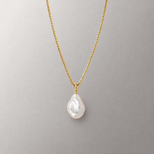 Gold Necklace With Freshwater Pearl Pendant