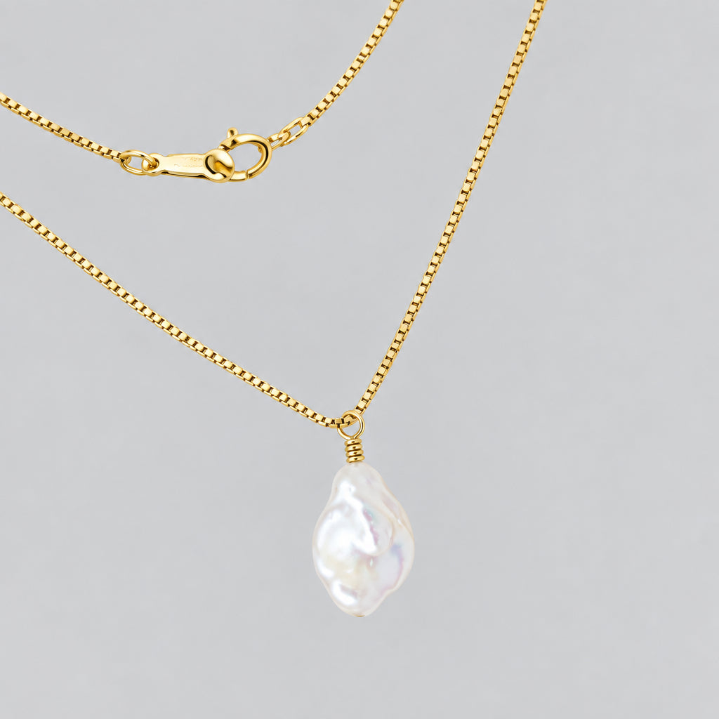 Gold Necklace With Freshwater Pearl Pendant
