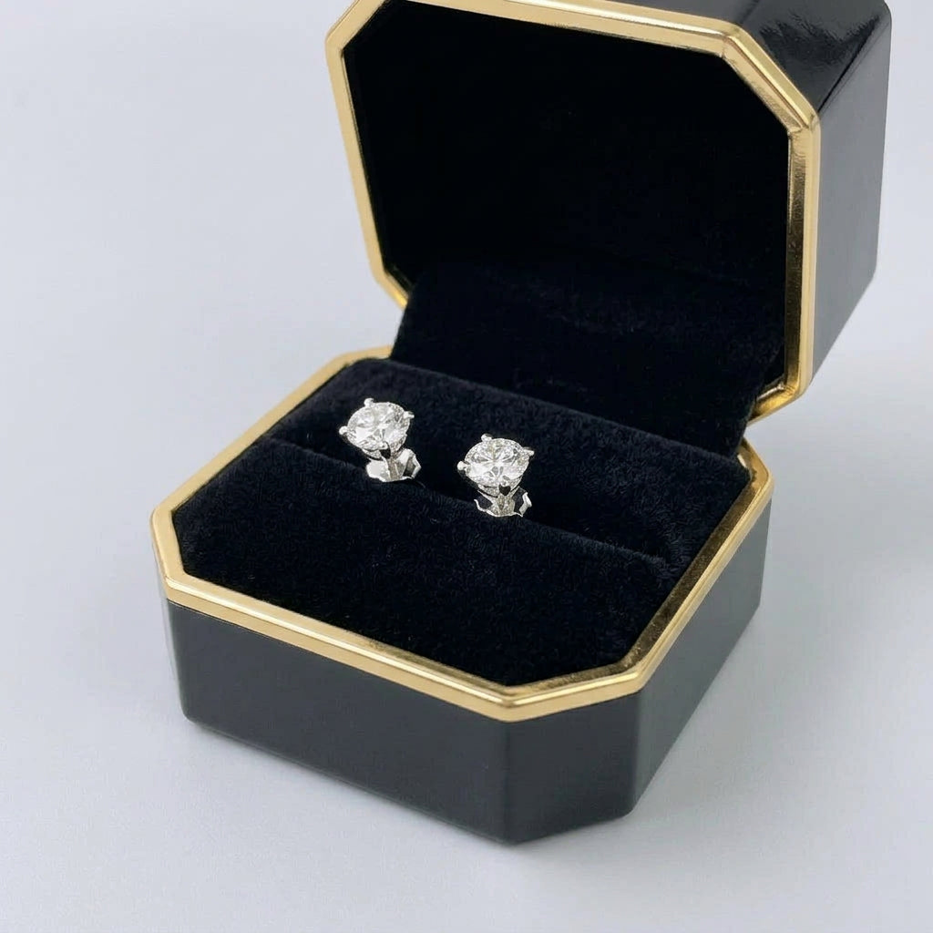 Platinum Stud Lab Grown Diamonds. VVS1 Clarity.