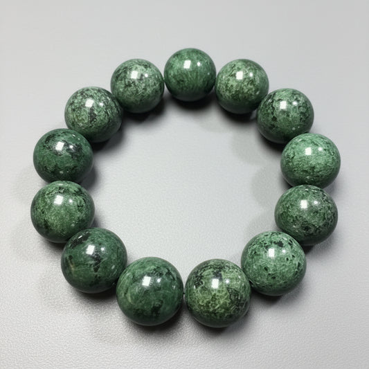 Hand‑Carved Natural Green Jade Bracelet