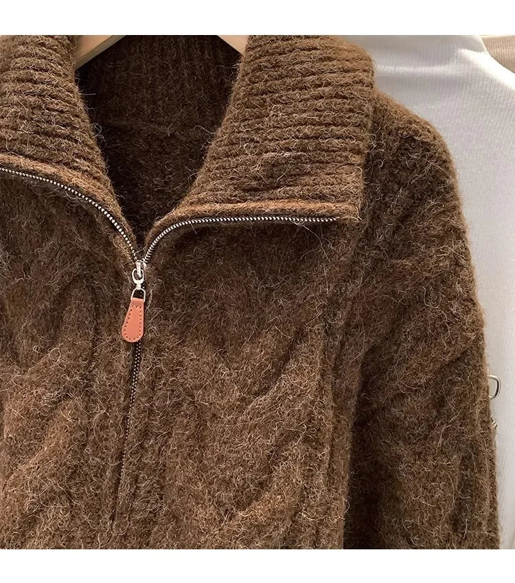 From cardigan to jacket — your versatile layer.  Thick Cardigan Retro-Style.