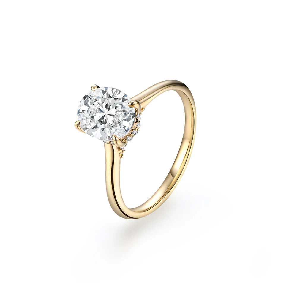 Oval‑Cut Moissanite Ring. Timeless Shine, Effortless Elegance
