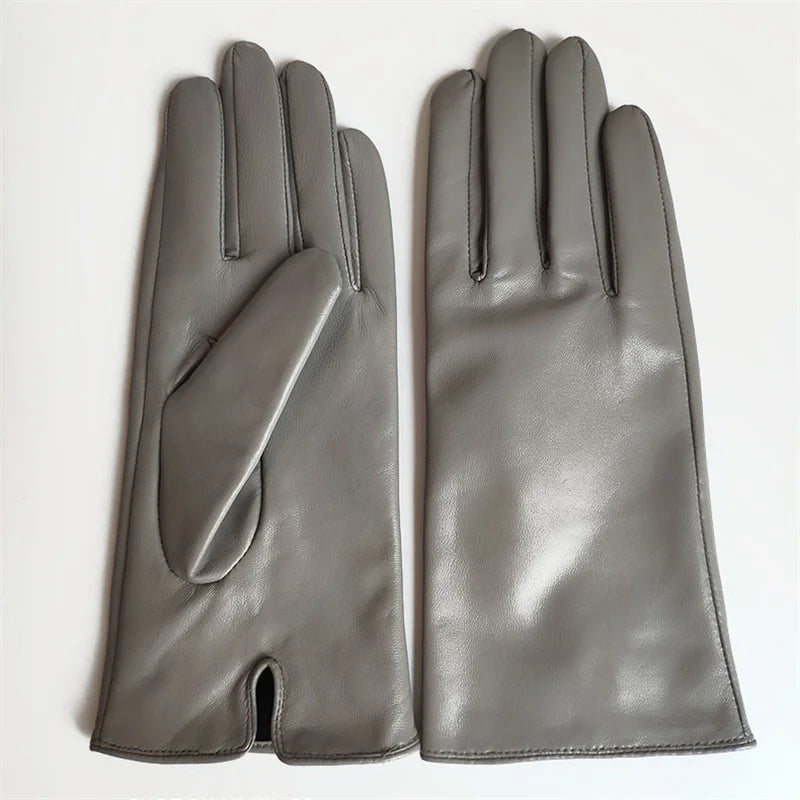 Timeless Leather Gloves for Unparalleled Style and Durability